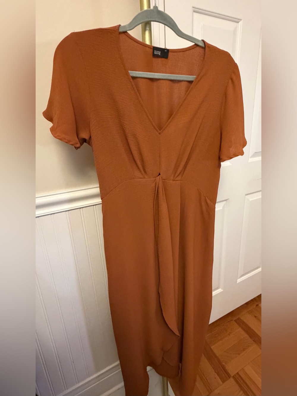 Muse Rust Orange V-Neck Midi Dress